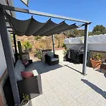 Studio Views Apartment, Fruitful Hills Estate