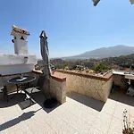Studio Views Apartment, Fruitful Hills Estate