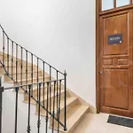 Classic Apartment Near Plaza De La Merced By Rems