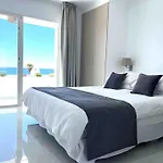 Modern, Spacious 3 Bedroom Apartment With Sea View
