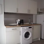 Apartamento A 5 Min Caminando De La Estacion De Bus Y Tren Maria Zambrano
