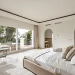 Luxurious 7 Bed Frontline Golf Villa In La Quinta