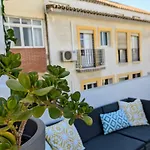 Central Townhouse With Amazing Rooftop Terrace