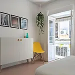 Central Townhouse With Amazing Rooftop Terrace