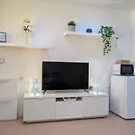 Central Townhouse With Amazing Rooftop Terrace