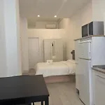 Estupendo Piso A 3 Min Estacion De Tren Maria Zambrano Y Bus