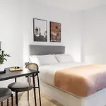 Limehome Malaga Calle Victoria