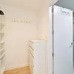 Luxury Tower Pool&Free Parking 10 Min To Historical Center