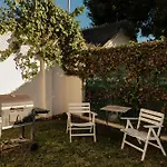 Agradable Casa Con Jardin Privado