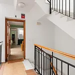 1 Bedroom Flat In City Center