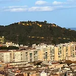 Luxury Tower Pool&Free Parking 10 Min To Historical Center