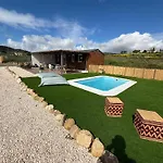 Casa Con Piscina Privada Bajo El Torcal