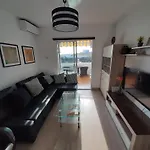 Piso Moderno Con Vistas Al Mar