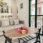 Harmony Suite Free Garage Shared Roof Terrace