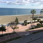Apartment Facing The Sea And Close To The Center Of Malaga