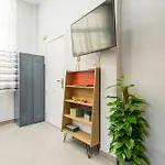 Lovely & Quiet City Center Apartment