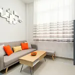 Lovely & Quiet City Center Apartment