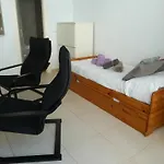 Sunny Apartments Studio
