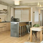 The Boho-Chic Oasis, Lovely City Center Apartment