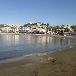 Sea Views-Free Parking