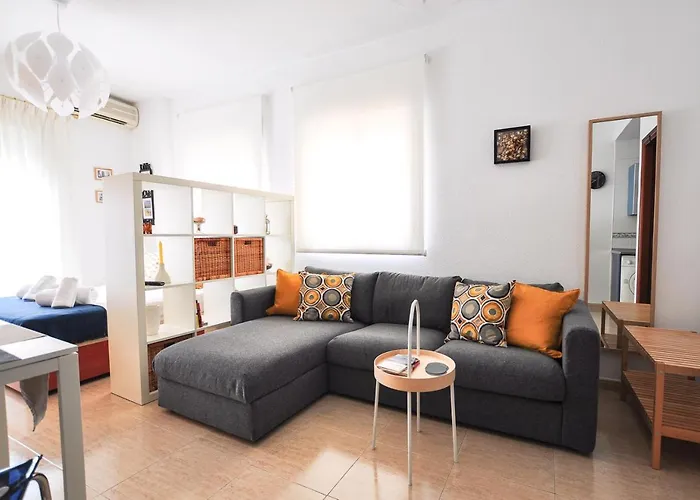 Holidays2Malaga Refino Studio High Speed Wifi