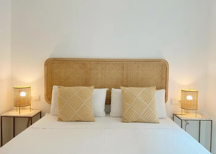 Granados I & Old Town By Ele Apartments
