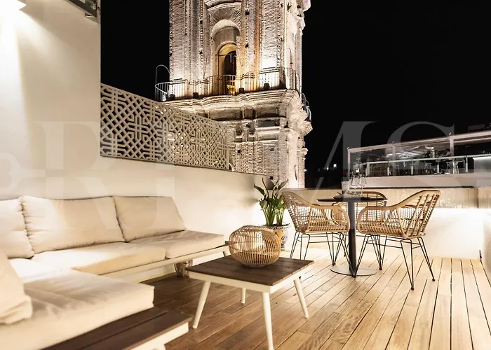 Duplex With Private Rooftop & View On San Juan Church By Rems