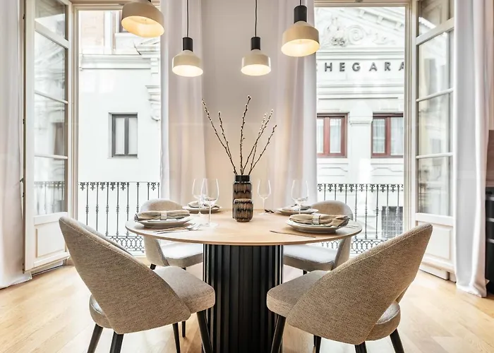 Classy Apartment In The Heart Of Malaga By Rems