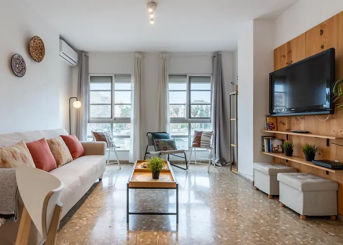 Claveles Apartment By Bossh! Apartments