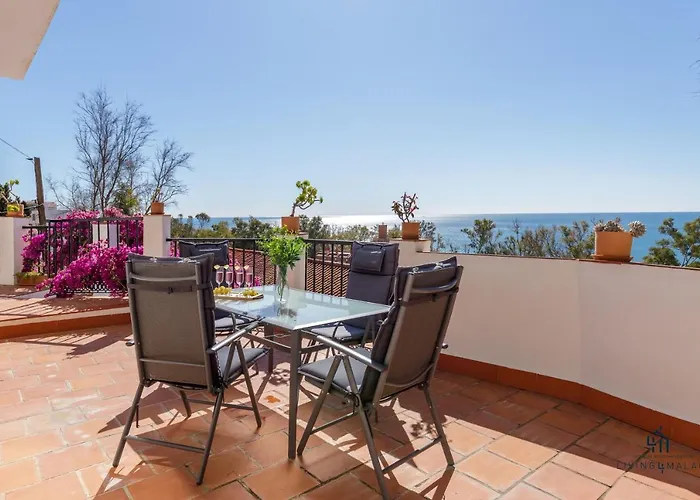 Living4Malaga Sea View Deluxe Apartment