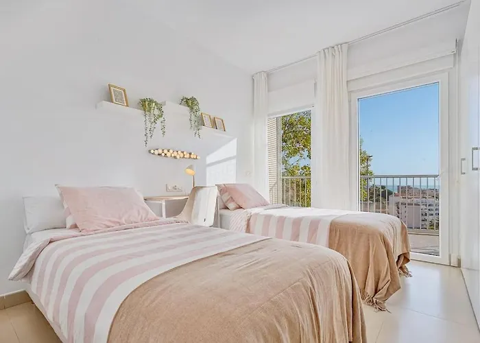Stylish Apartment With Oceanview