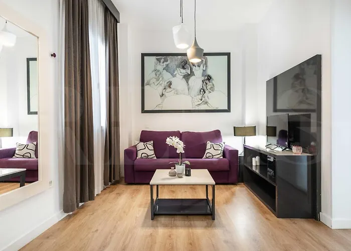 Serene & Central Apartment By Picasso Museum By Rems