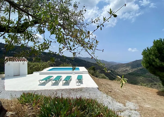 Villa Felicidad Sayalonga Rural