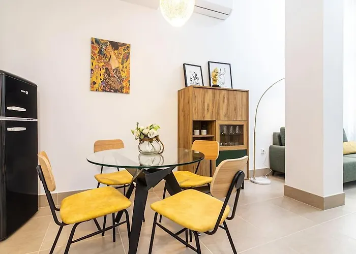 Ayala Freshapartments
