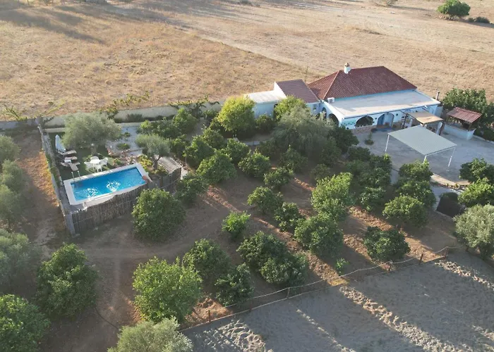 Villa Los Arcos