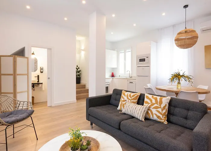 Capitan Huelin & Centric By Ele Apartments