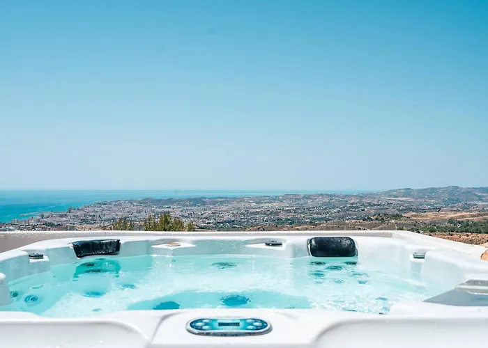 New Renovated Townhouse With Sea View And Jacuzzi