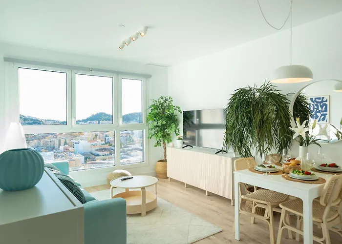 Xpce Urban 10 Malaga Skyline - Parking Free