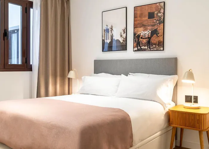 Limehome Malaga Calle Victoria