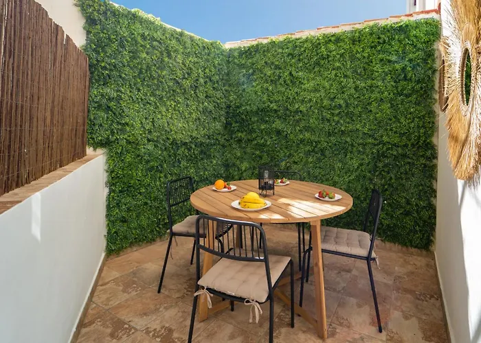 Malaga Chic Retreat