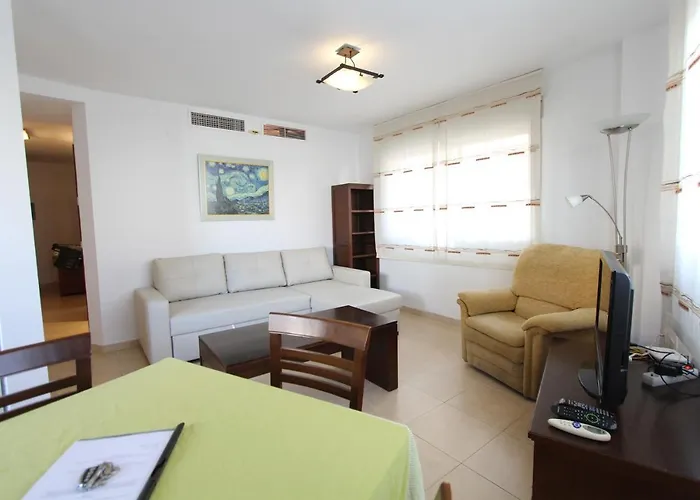 Perfect Home Base For Exploring Malaga