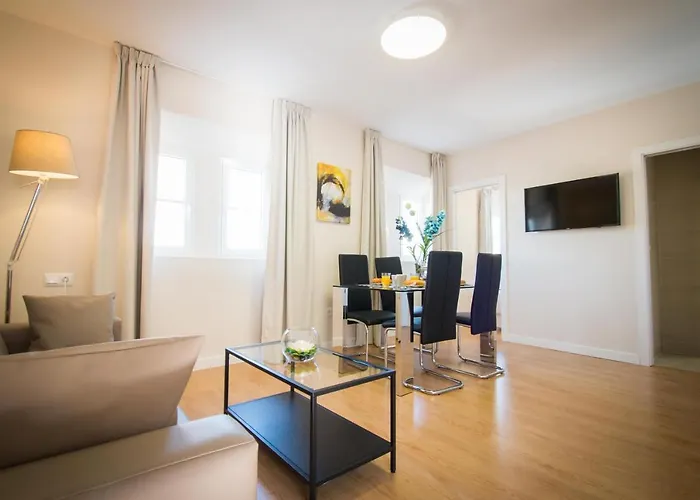 Holidays2Malaga Calle Nueva High Speed WIFI