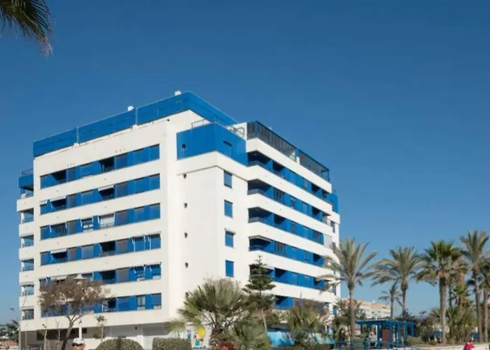 Apartment Facing The Sea And Close To The Center Of Malaga