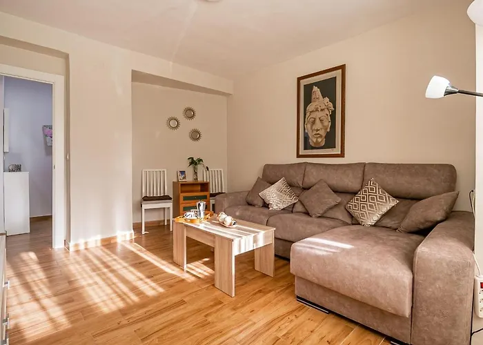 Comfortable Holiday Home In Malaga Near Seabeach