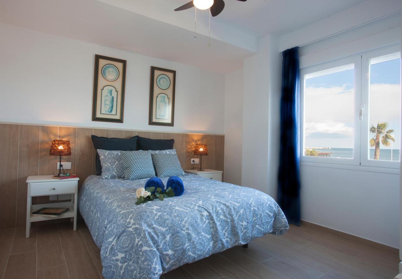 Apartamento Diseño Y Confort Frente Al Mar En La Playa De Huelin *