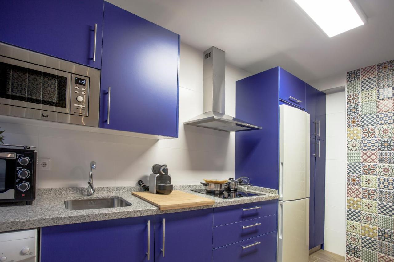Apartamento Diseño Y Confort Frente Al Mar En La Playa De Huelin *