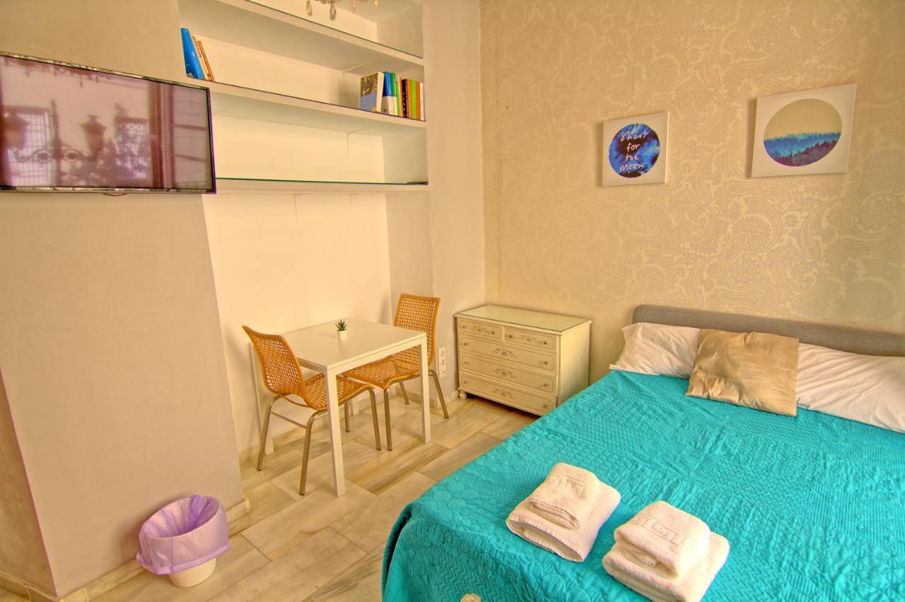 Cost Teatro Habitación en casa particular Málaga
