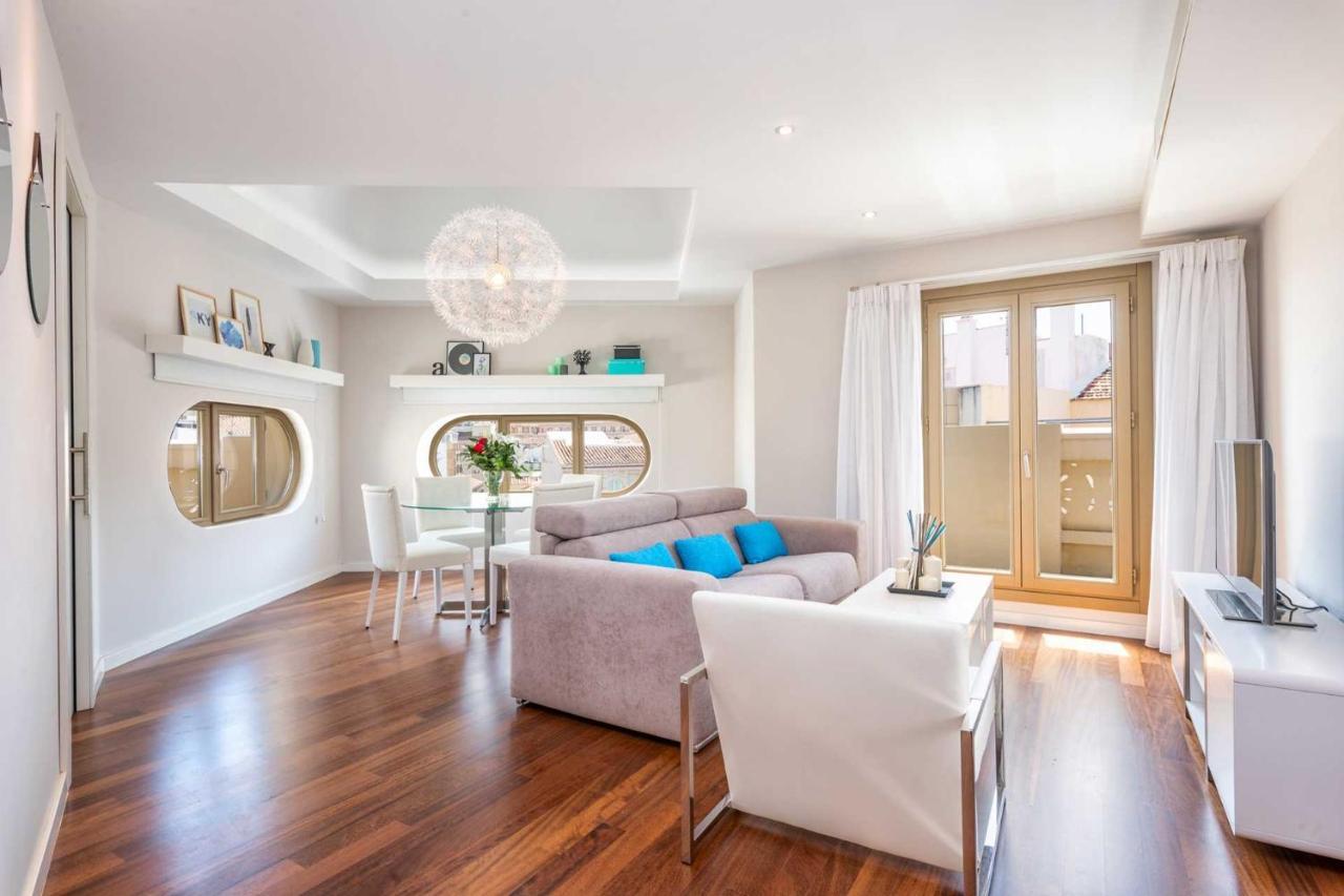Felix Saenz Penthouse In By Solaga Homes *