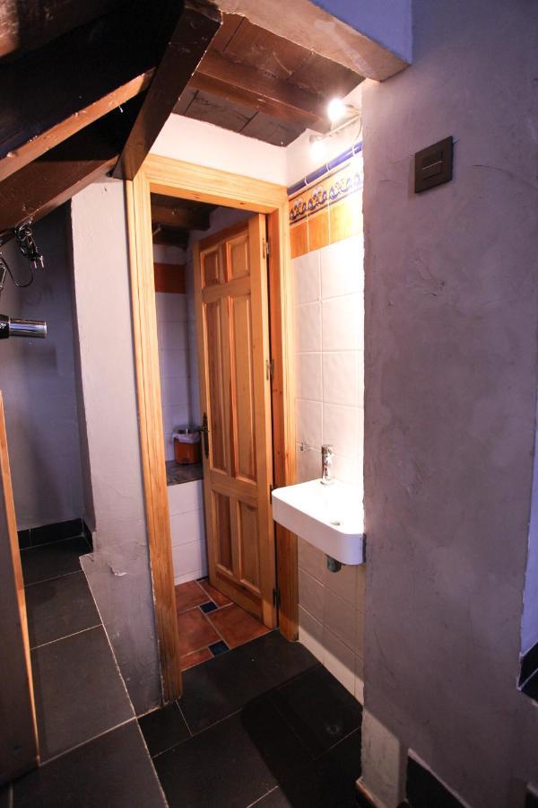 Guest house Barbatuke - Art & Hostel