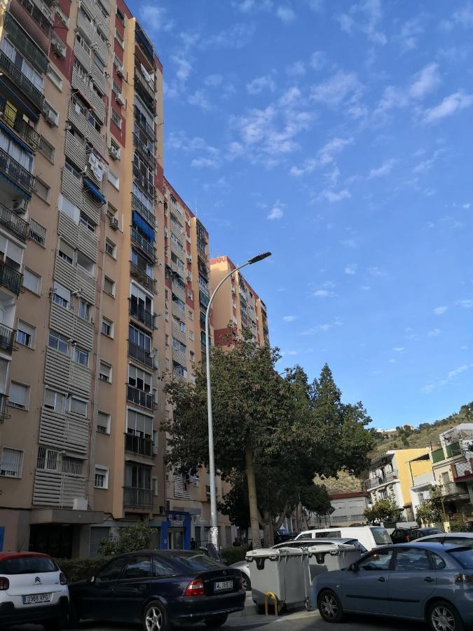 Apartamento Confortable Y Luminoso Piso 5 Camas, Parking Gratis Málaga